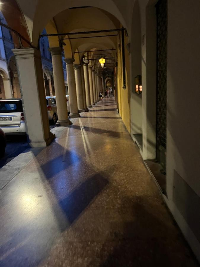 ホテル Moonlight Centro ボローニャ エクステリア 写真